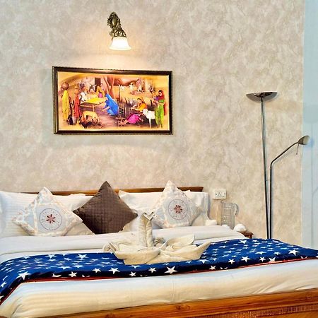 Family Suit Kasauli Εξωτερικό φωτογραφία